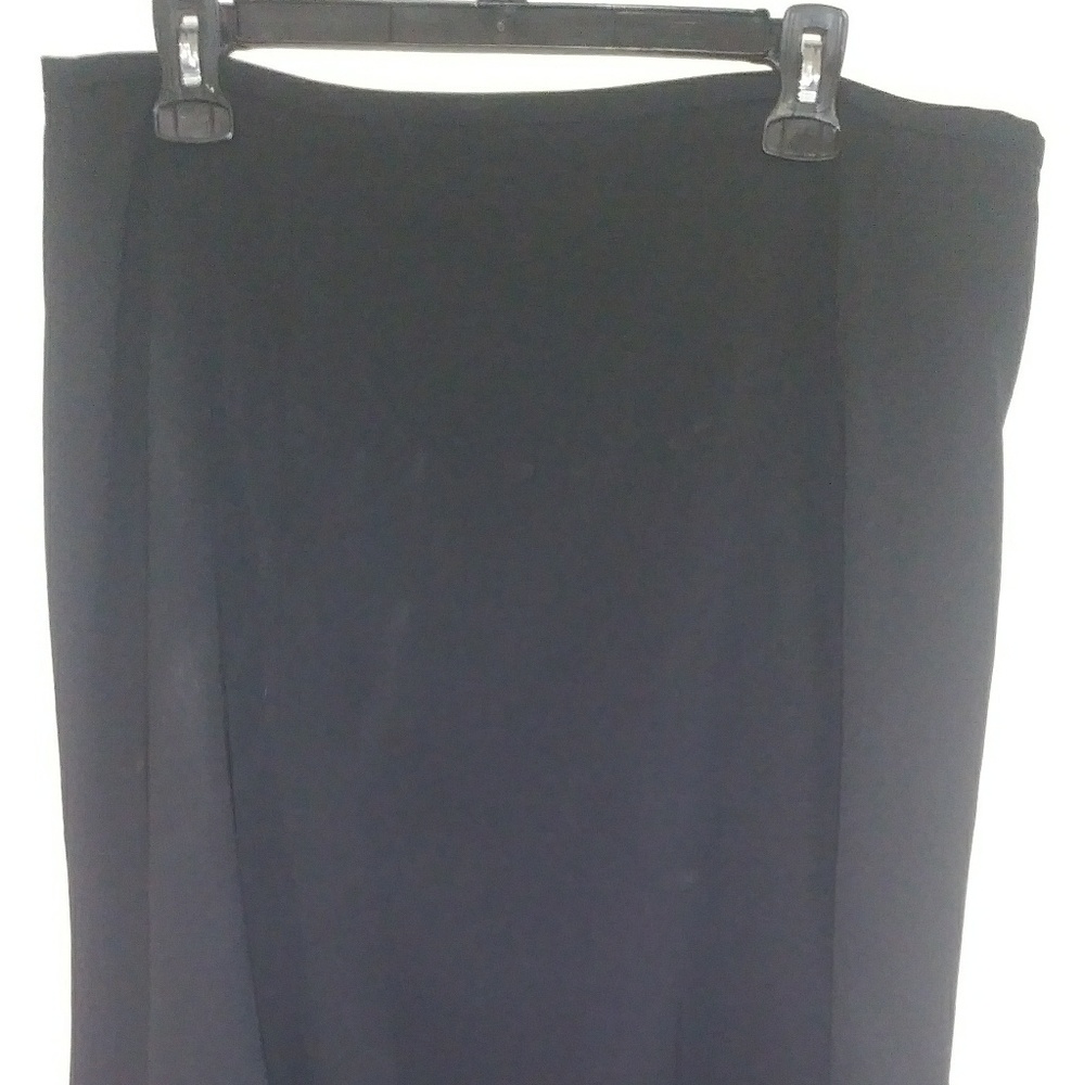 Black skirt